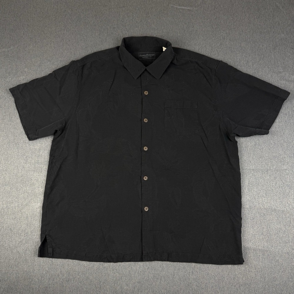 Tommy Bahama Shirt Mens XL Black Silk Camp Button Up Short Sleeve Loop Collar